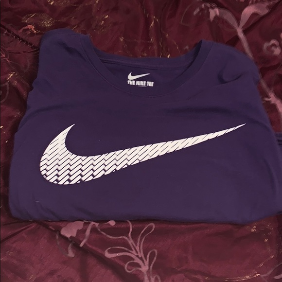 Purple Nike long sleeve shirt - Picture 1 of 3